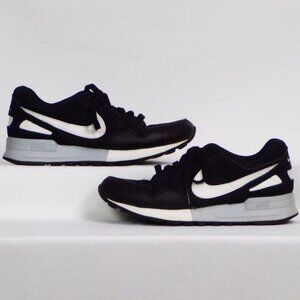 NIKE AIR PEGASUS 89 size 6 black/white running shoes